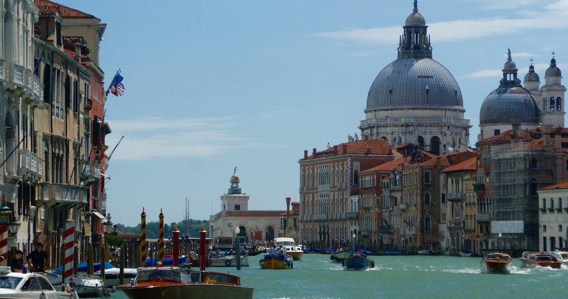 Grand Canal, Venice (© Sara Chardin)