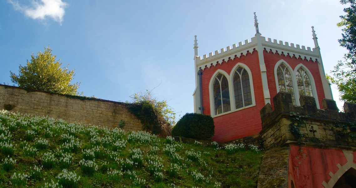 The Eagle House Painswick Rococo Garden (© Sara Chardin)