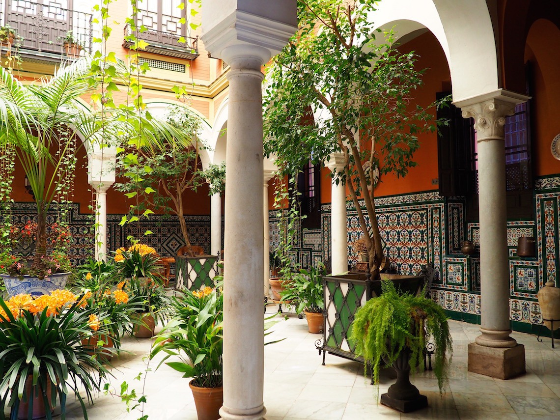 Hidden courtyard on a Weekend in Seville