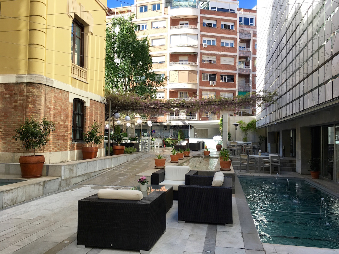 Outside seating and bar at Palacio de los Patos