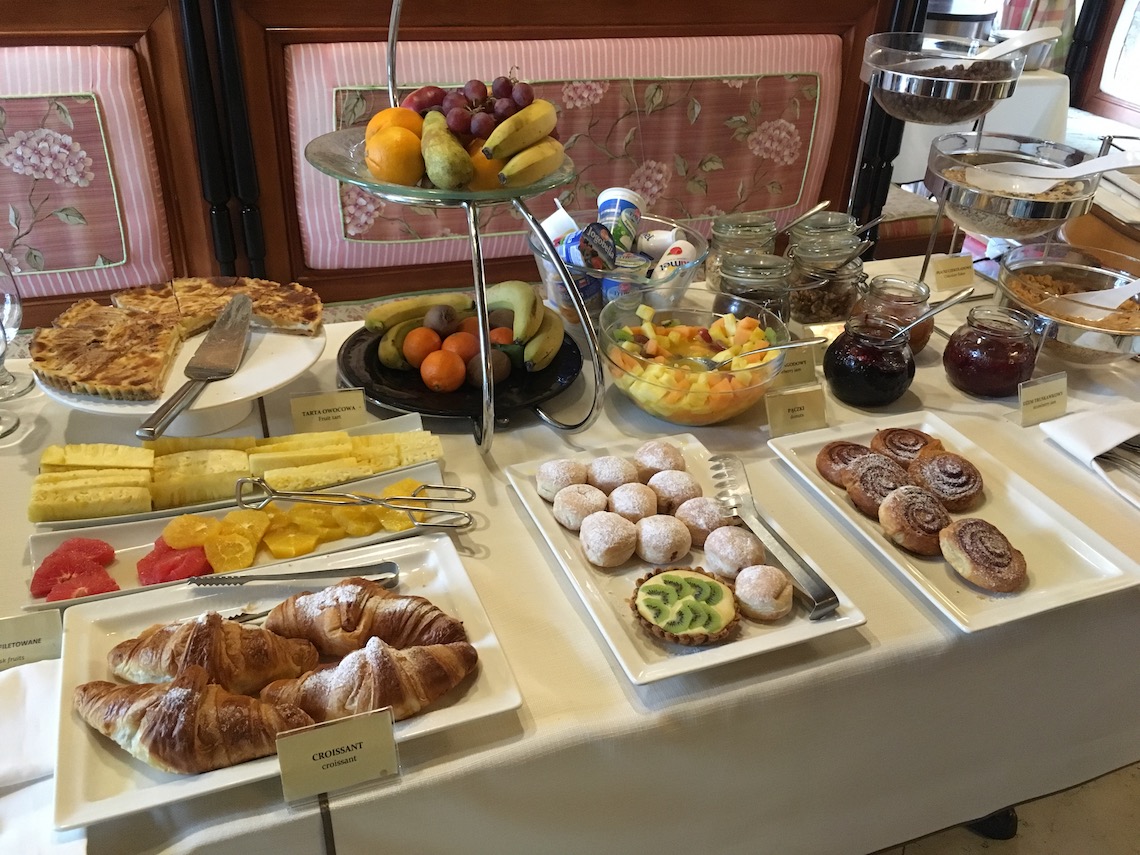 Breakfast - including mini chocolate doughnuts!